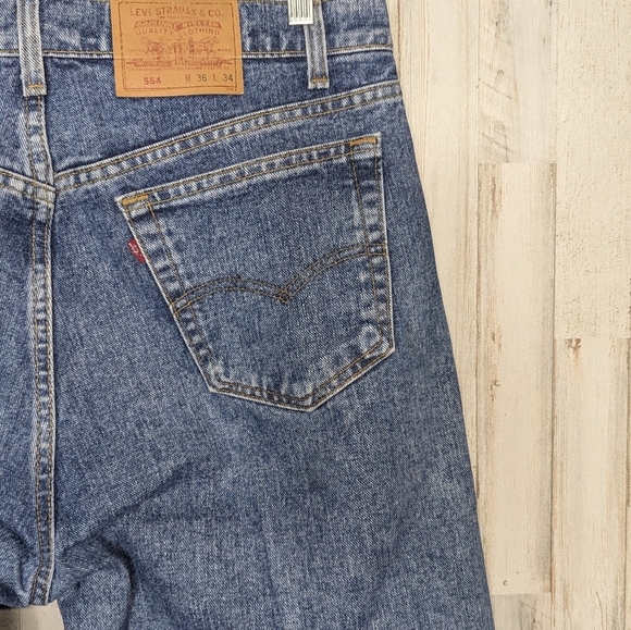 Vintage 90s Levi's 554 Straight Leg Jeans Men's 36 x 34 Made in USA Med Wash - Picture 7 of 11